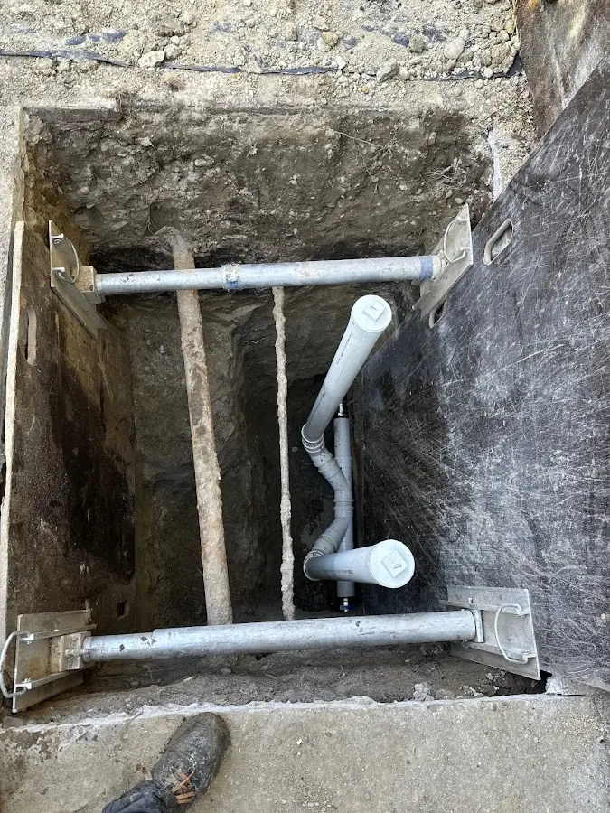 Experienced plumber completing Drain Cleaning work in Overland